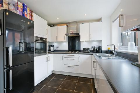undefined, Preston Manor Road, Tadworth