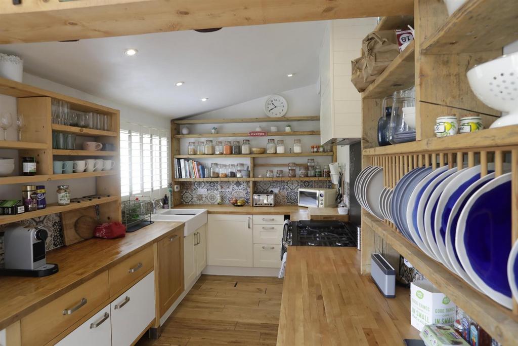Thumbnail Kitchen.jpeg