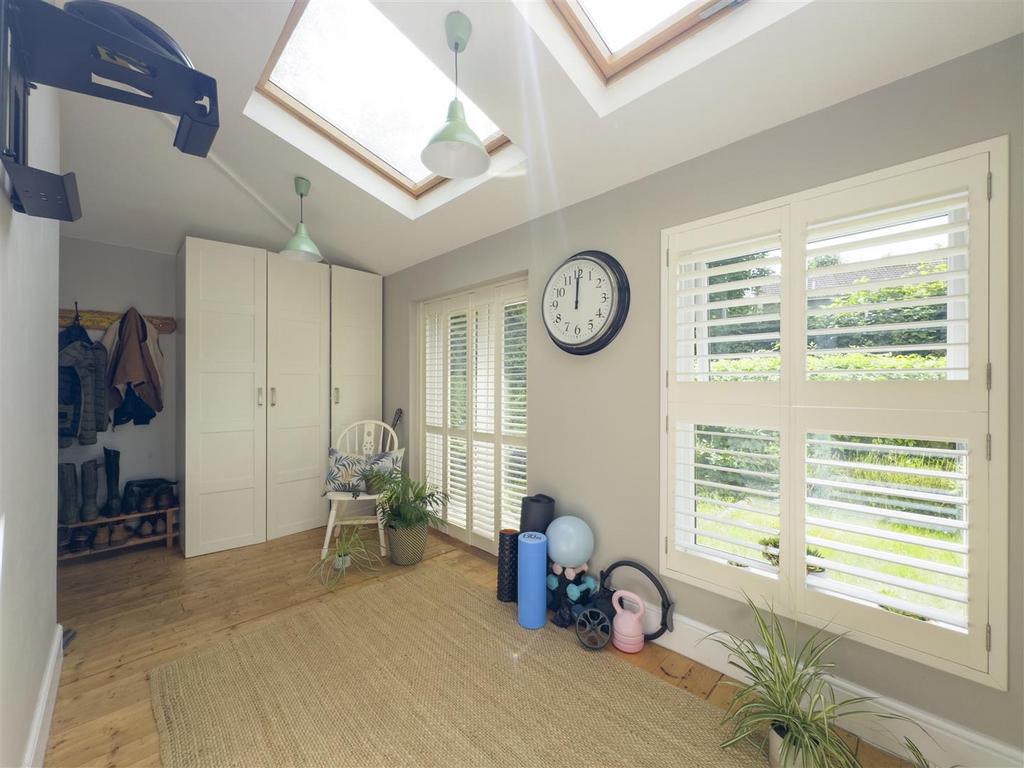 Utility Room.jpg