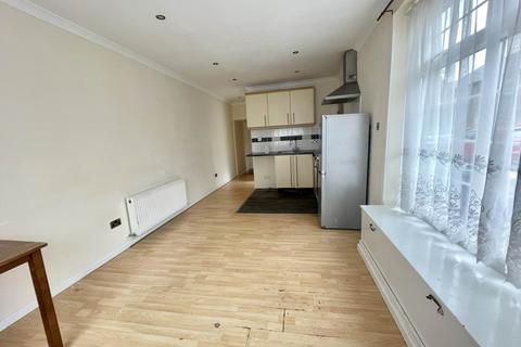 undefined, Wellington Street, Luton LU1