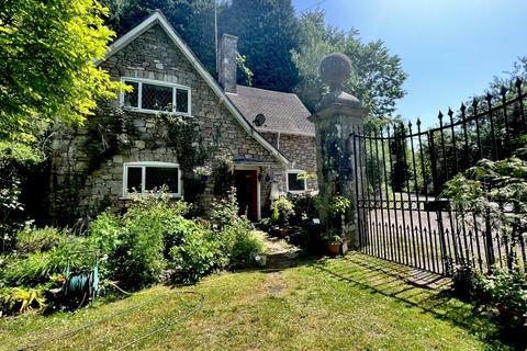 undefined, IMPRESSIVE IRON GATED, 3 Bedroom COUNTRY Home, Wellhead Lodge, Usk Road, Itton, Chepstow, Monmouthshire, NP16 6BT