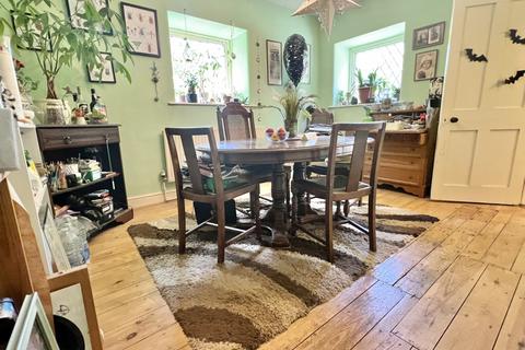undefined, IMPRESSIVE IRON GATED, 3 Bedroom COUNTRY Home, Wellhead Lodge, Usk Road, Itton, Chepstow, Monmouthshire, NP16 6BT