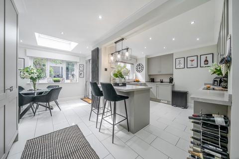 3 bedroom terraced house for sale, Bostall Hill, Abbey Wood