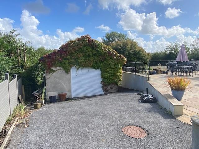 Garage/workshop