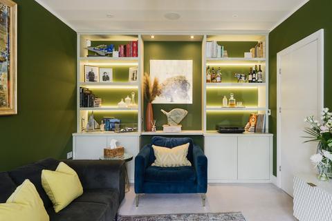 undefined, Bridges Avenue, East Molesey, KT8
