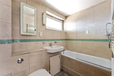 38 Spring Gardens, London, N5 2DT