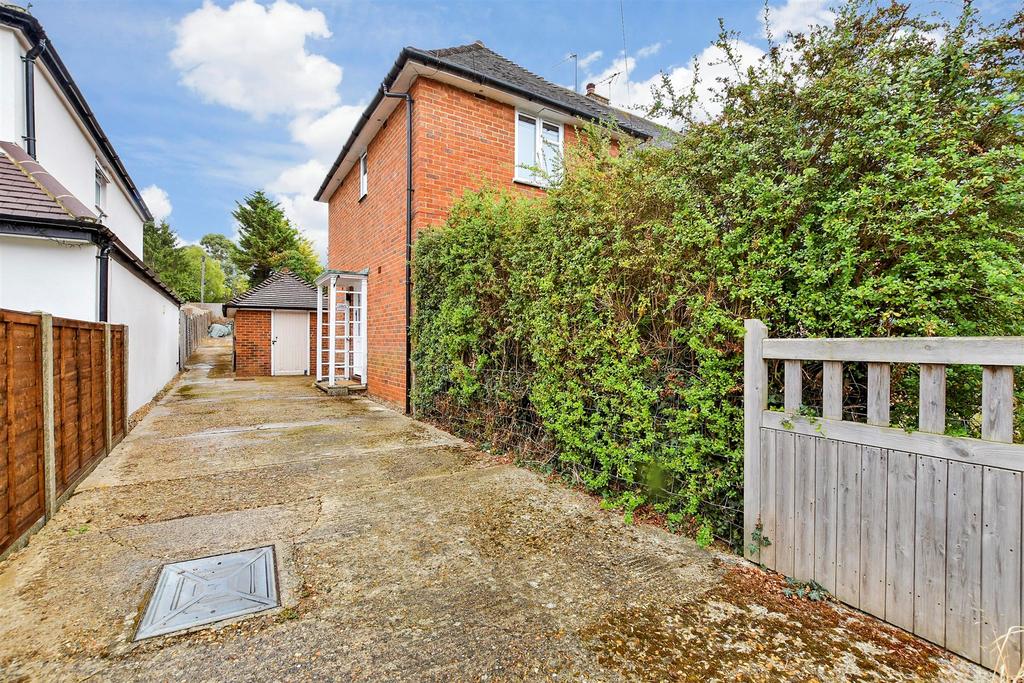 Driveway/Parking