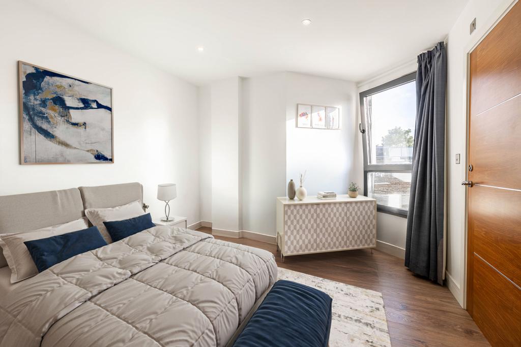 Bedroom 2 (virtual staging)