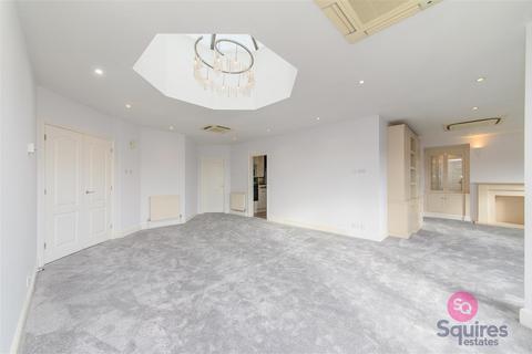 3 bedroom flat for sale, Holders Hill Road, Hendon, London