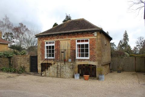 2 bedroom detached house to rent, Middle Street, Montacute TA15