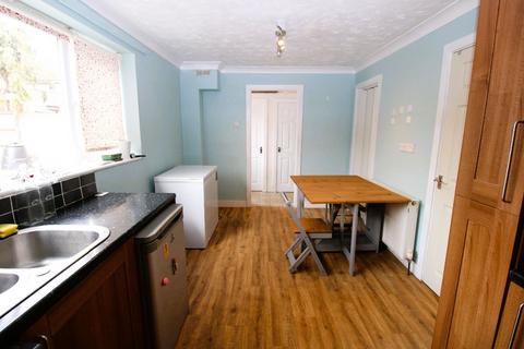4 Brookside, Bozeat, Wellingborough, NN29 7NJ