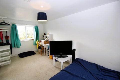 4 Brookside, Bozeat, Wellingborough, NN29 7NJ