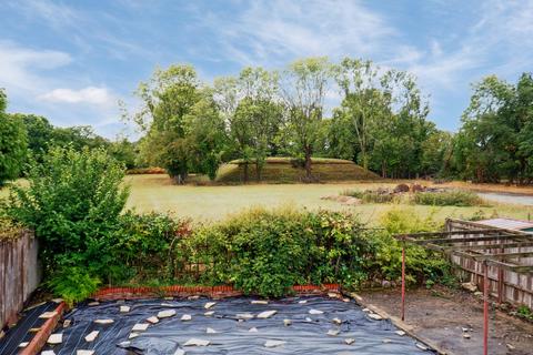 3 Longfield, Hedgerley, Slough, SL2 3RN