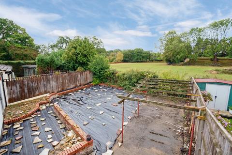 3 Longfield, Hedgerley, Slough, SL2 3RN