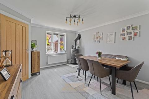 4 bedroom semi-detached house for sale, Swans Ghyll, Forest Row RH18