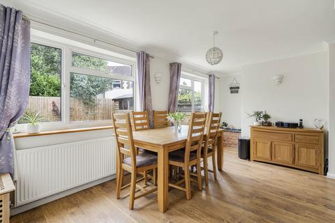 undefined, Lower Farm Close, Shabbington, HP18