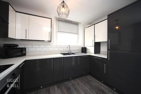 undefined, Cowper Street, Luton, Bedfordshire, LU1