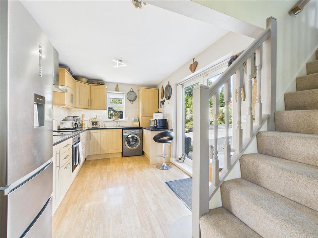 Kitchen/dining/living