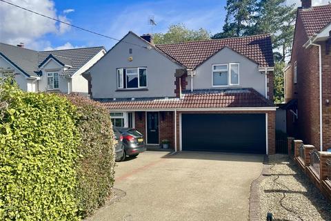 4 bedroom detached house for sale, Wharf Road, Wroughton, Swindon