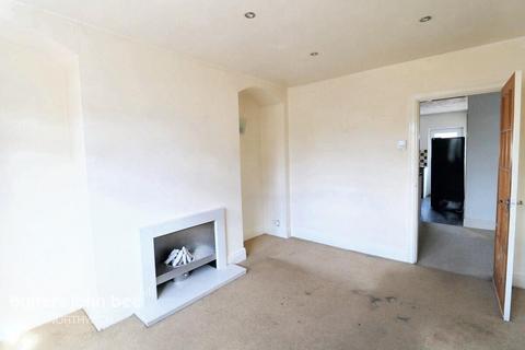 3 bedroom end of terrace house for sale, Broadway, Northwich