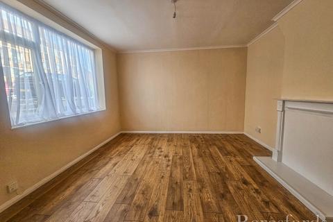 20 Redcar Road, Romford, RM3 9PT