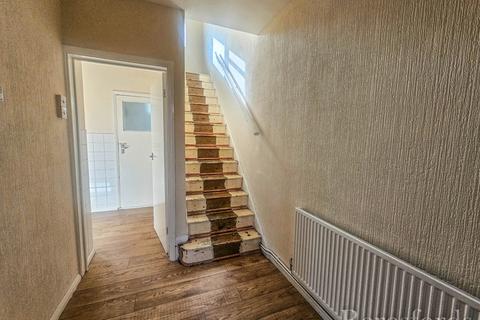 20 Redcar Road, Romford, RM3 9PT