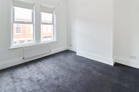 3 bedroom flat to rent, Westburn Terrace, Sunderland SR6