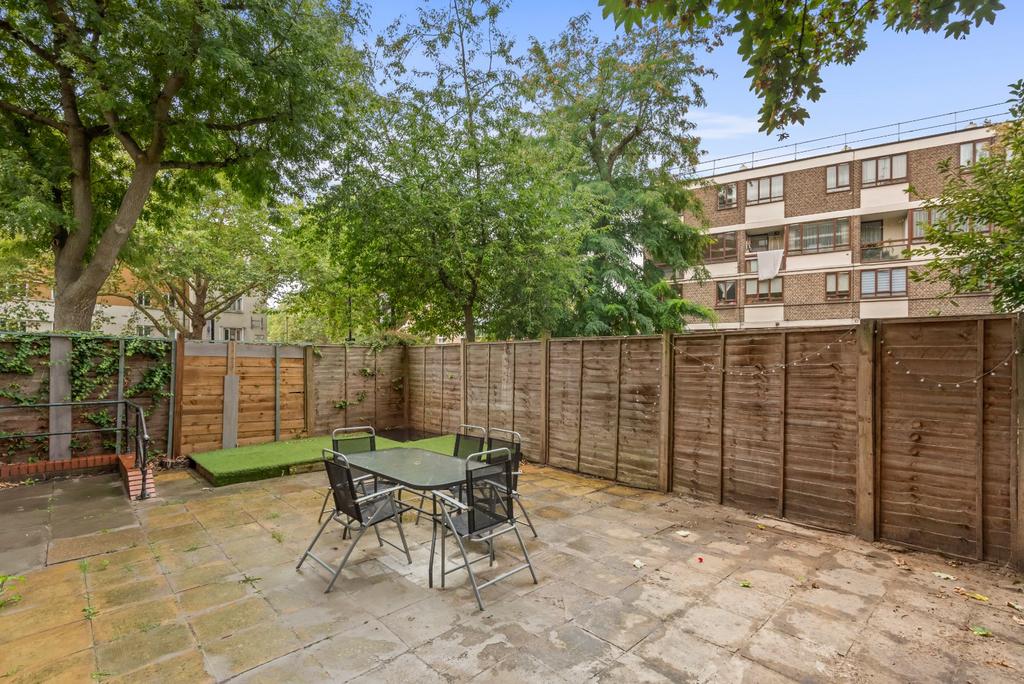 Apartment in London - View 2