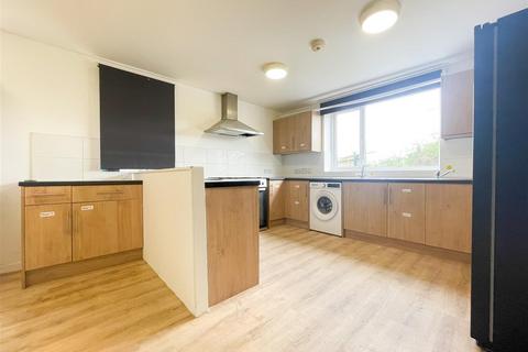 10 bedroom detached house to rent, Harborough Avenue, S2