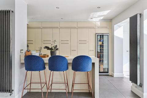 4 bedroom detached house for sale, Chaucer Avenue, Weybridge, Surrey, KT13