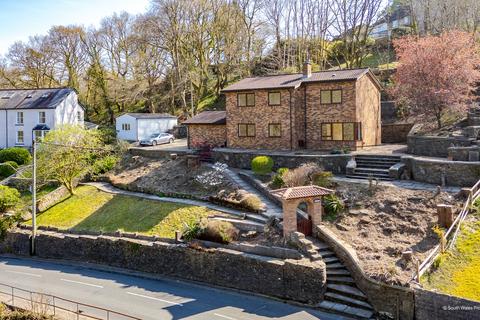 undefined, Pencadlys, Pontypridd CF37