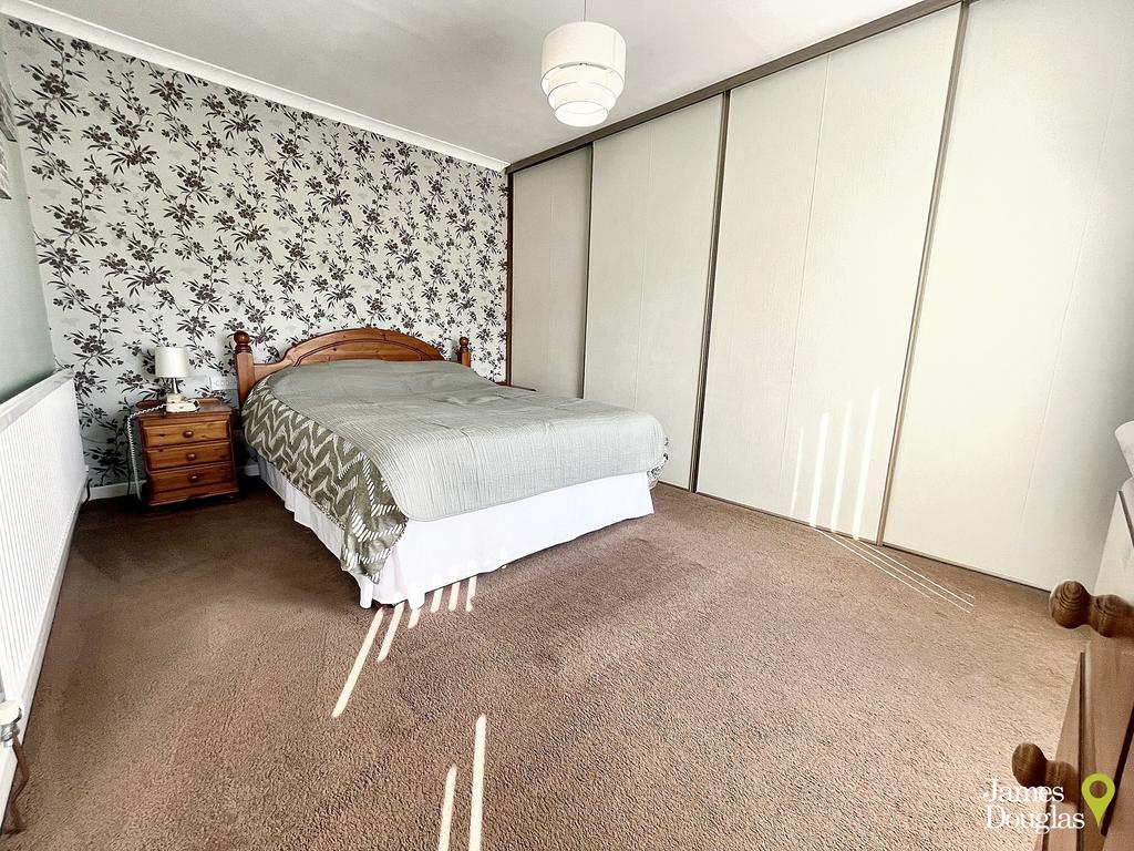 Bed1 (2)
