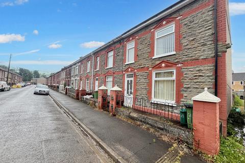 4 bedroom end of terrace house for sale, Nant Y Dall Avenue, Pontypridd CF37