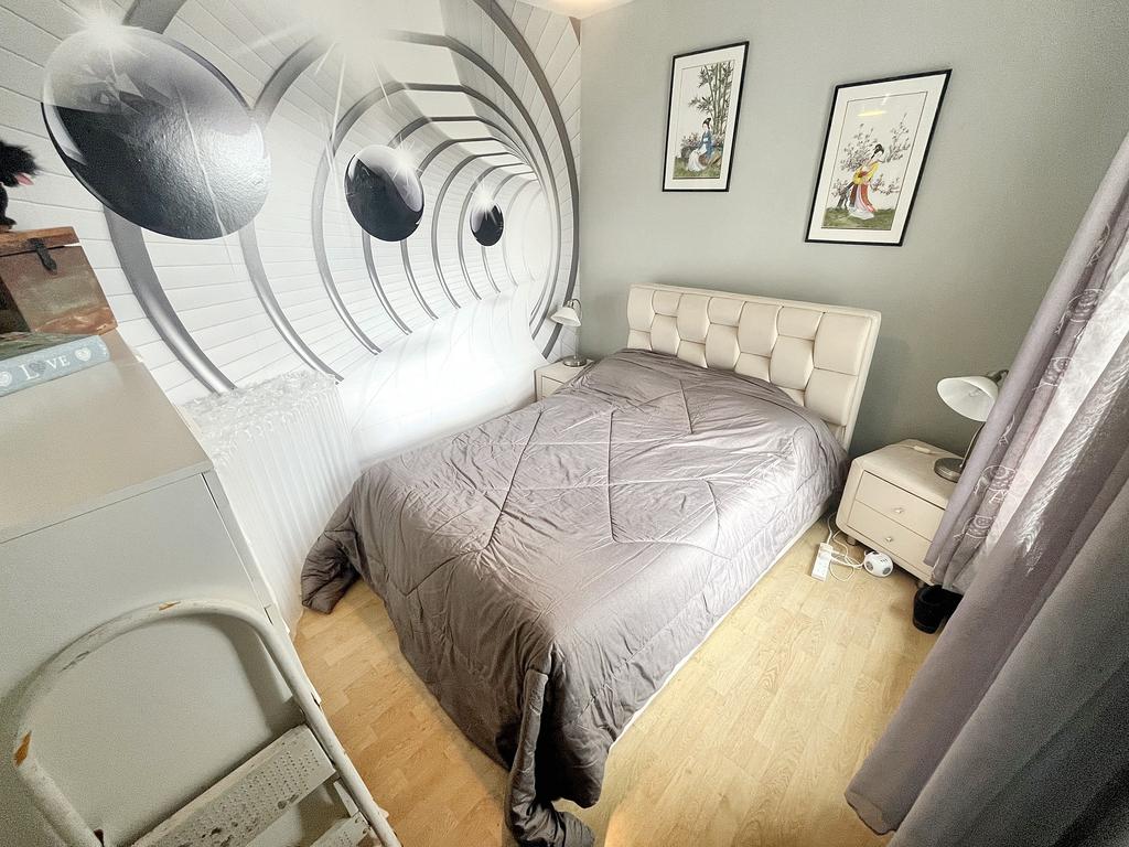 Bed2