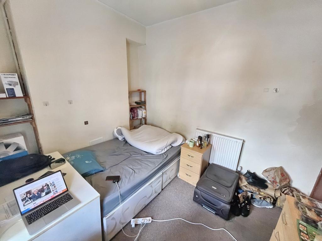 Bed12