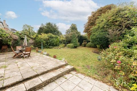 undefined, Brambledown Road Sanderstead South Croydon CR2