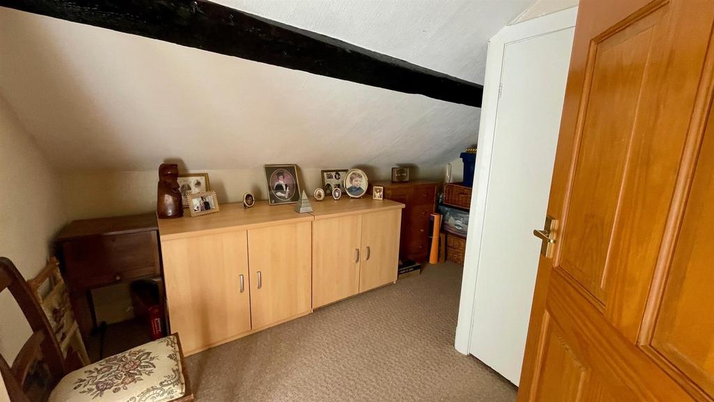 Dressing room/ study