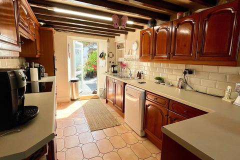 5 bedroom detached house for sale, Llangwstenin, Llandudno Junction