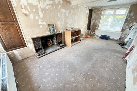 7 Glyn Terrace, Tonypandy, CF40 2EG