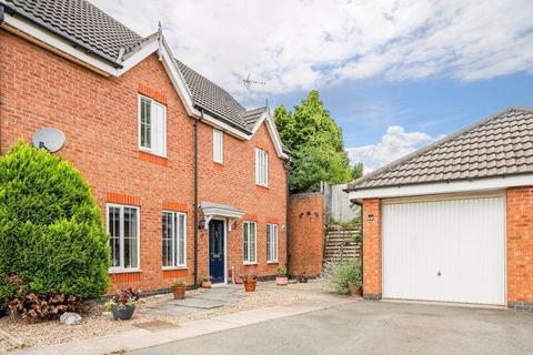 4 bedroom detached house for sale, Oakwood Road, Leicester, Leicester, LE4