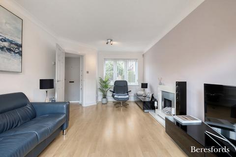 3 bedroom detached house for sale, Earl Mountbatten Drive, Billericay, CM12