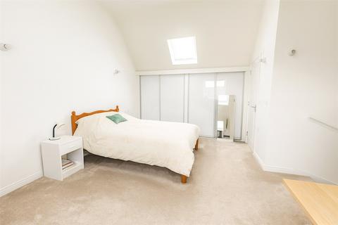 2 Catterick Road, Bourne, PE10 0XT