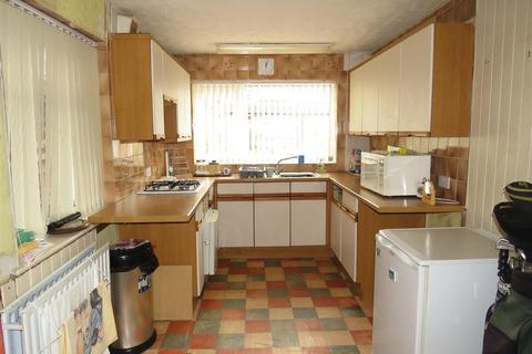 3 bedroom semi-detached house for sale, Eileen Gardens, Birmingham B37