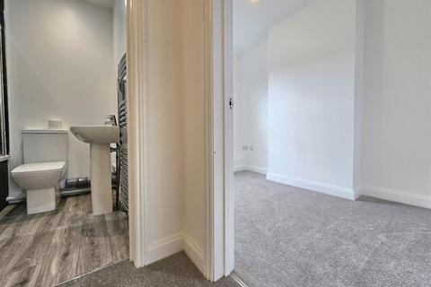 42 Linden Road, Gloucester, GL1 5HD