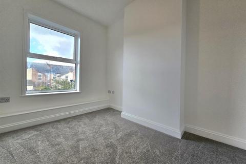 42 Linden Road, Gloucester, GL1 5HD