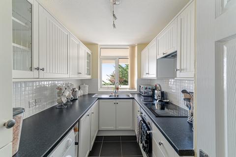 2 bedroom flat for sale, Villa Rosa, BS23