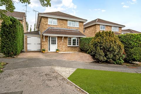 4 bedroom detached house for sale, North Meadow Road, Cricklade, SN6
