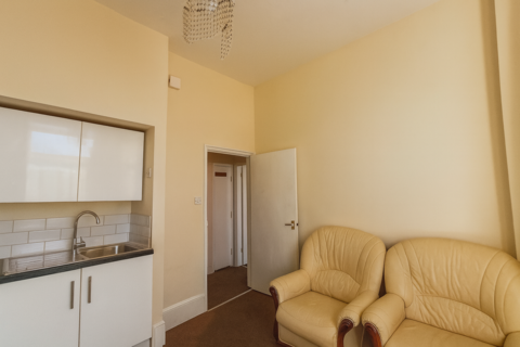 1 bedroom flat for sale, Mansfield Road, Ilford IG1