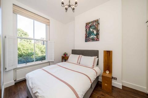 2 bedroom flat for sale, Cambridge Gardens, London W10
