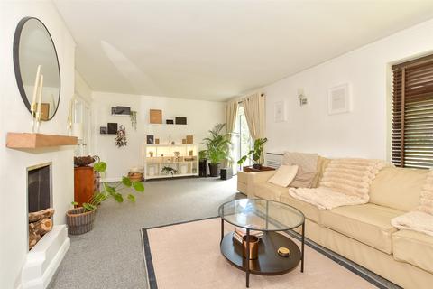 undefined, Snow Hill, Copthorne, Surrey